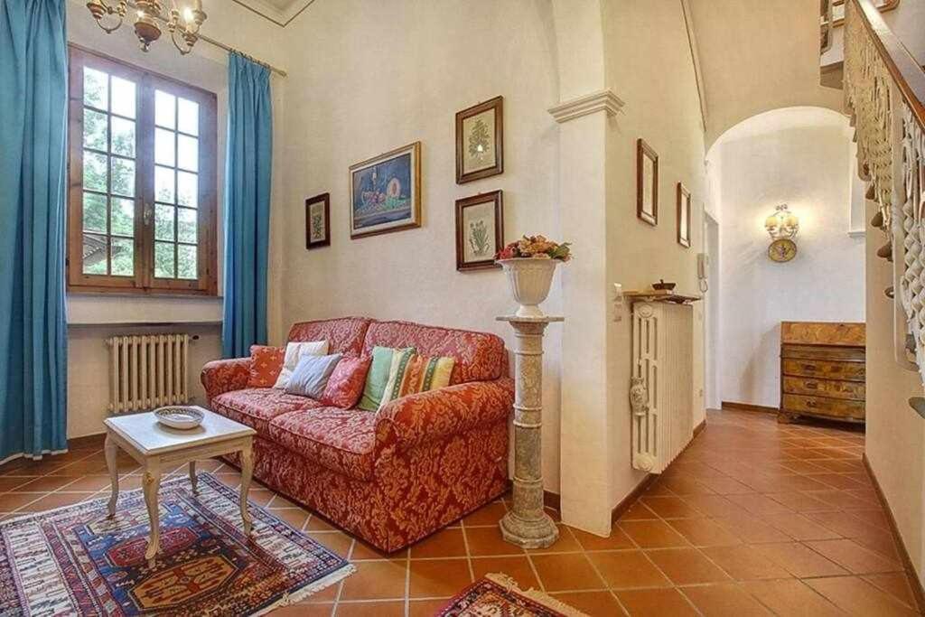 Santa Croce Elegant With Garage Apartment ฟลอเรนซ์ ภายนอก รูปภาพ
