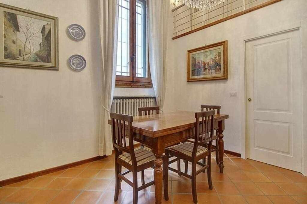 Santa Croce Elegant With Garage Apartment ฟลอเรนซ์ ภายนอก รูปภาพ