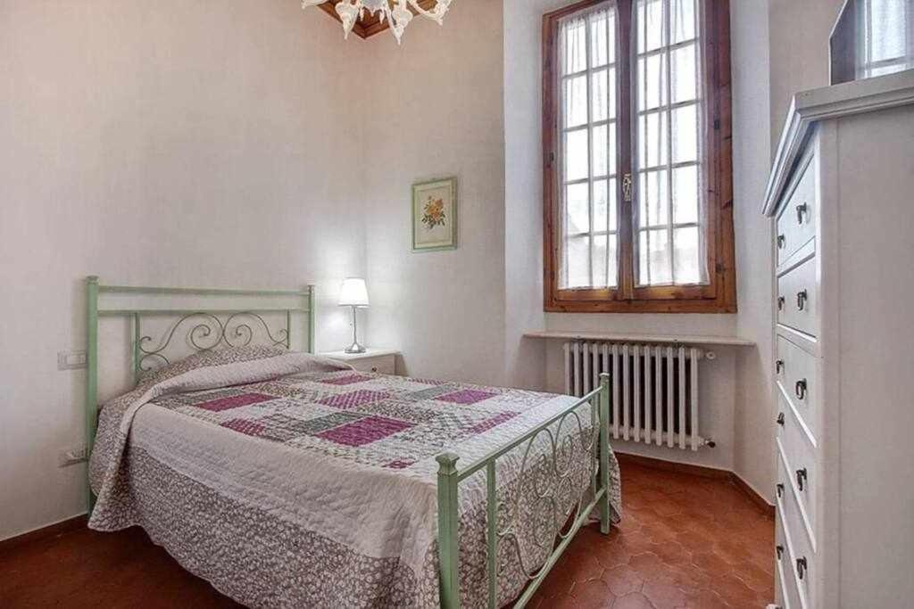Santa Croce Elegant With Garage Apartment ฟลอเรนซ์ ภายนอก รูปภาพ