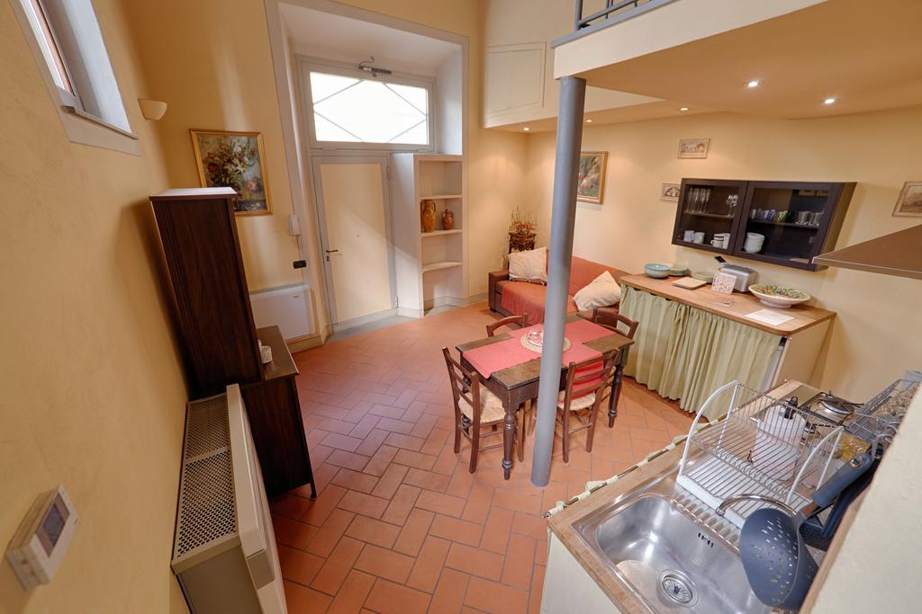 Santa Croce Elegant With Garage Apartment ฟลอเรนซ์ ภายนอก รูปภาพ