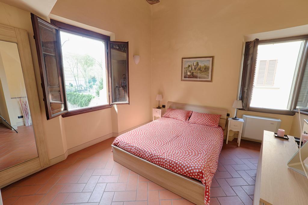 Santa Croce Elegant With Garage Apartment ฟลอเรนซ์ ภายนอก รูปภาพ